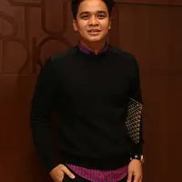 Sebagai adik kandung dari mendiang Olga Syahputra, Billy tentunya menjadi tulang punggung keluarga. Namun ia mengaku tak terbebani dengan semua tanggungjawab yang dipikulnya saat ini. (Andy Masela/Bintang.com)