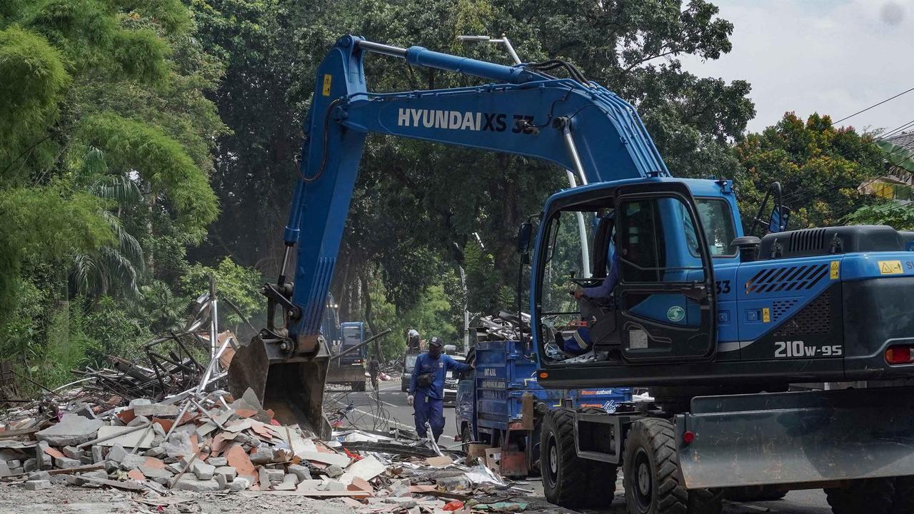 FOTO: Pasar Hewan Barito Rata dengan Tanah, Pedagang Direlokasi ke Lenteng Agung