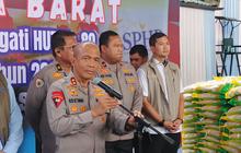 Demi Santri di Pesantren, Mukhlis Borong Sembako Murah di Mapolda Jabar