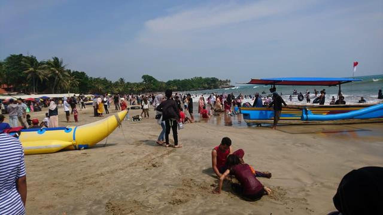 Wisata Anyer dan Carita Ramai, Polisi Terapkan Sistem Satu Arah dan Buka Tutup Jalan