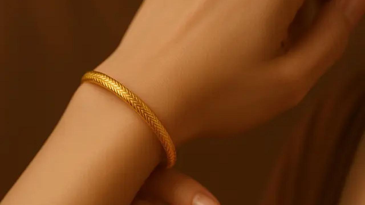 8 Gelang Emas Elegan 2 Gram Desain Mewah Tapi Ringan, Cocok untuk Sehari-hari