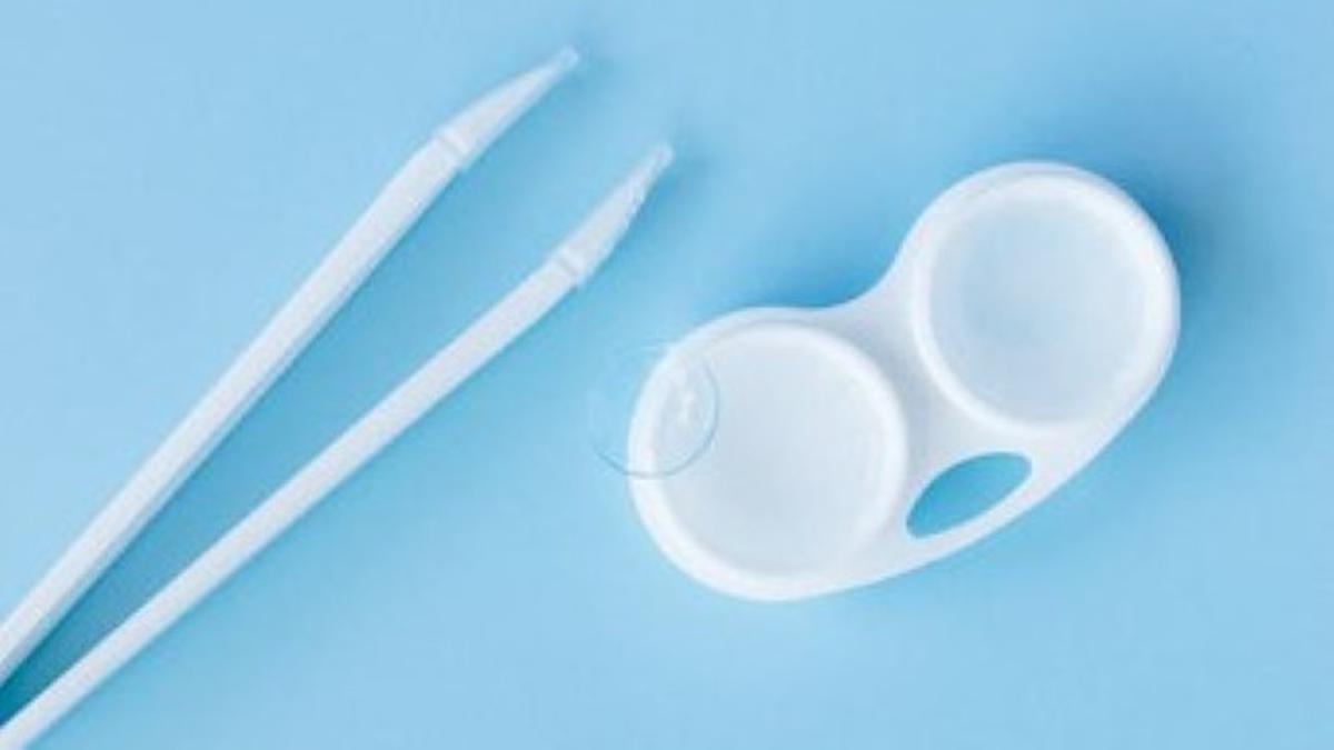 5 Bahaya Pemakaian Softlens yang Salah bagi Kesehatan Mata