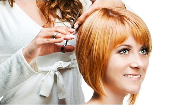 5 Teknik Potong Rambut yang Nggak Pernah Kamu Bayangkan