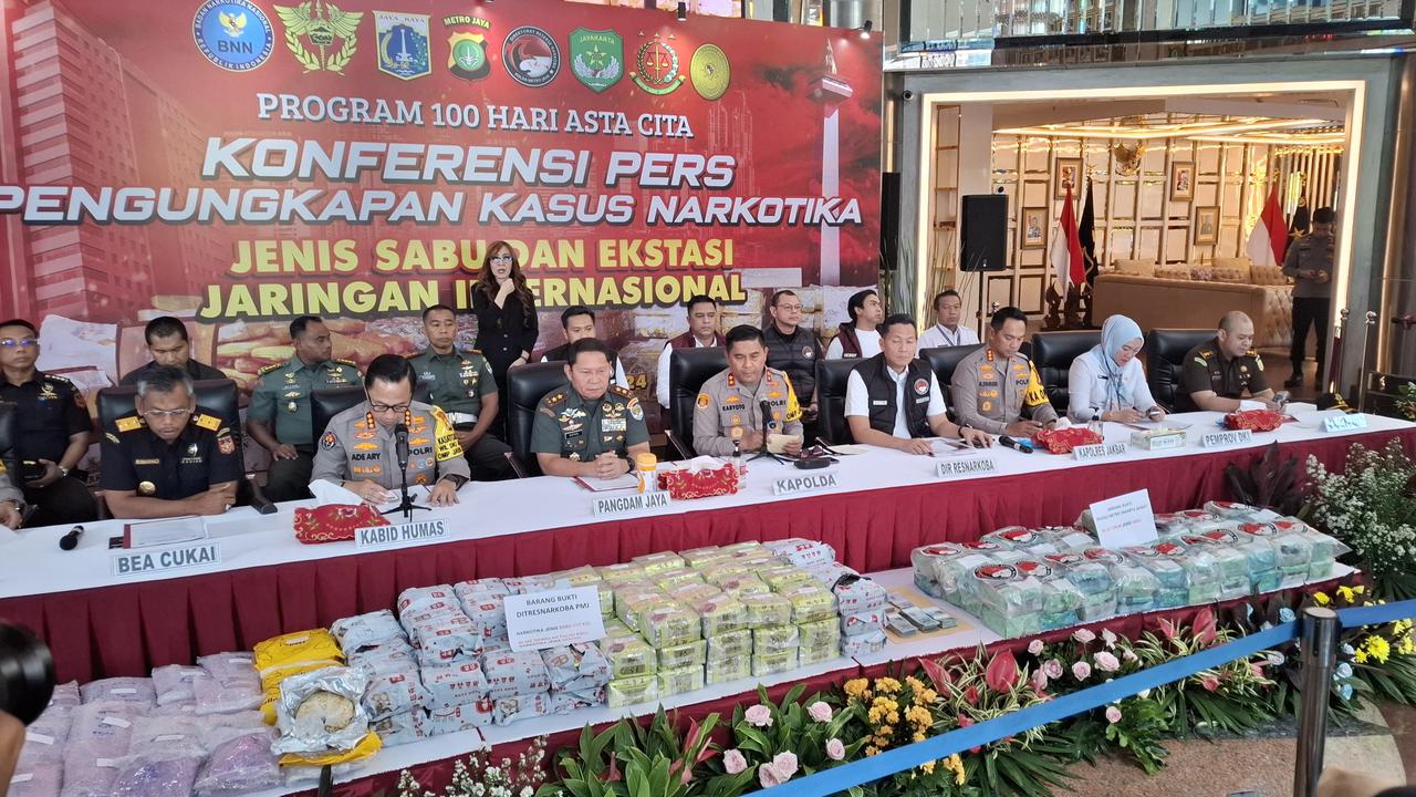 Polisi Bongkar Narkoba Jaringan Internasional, Sabu dan Ekstasi Rp418 Miliar Diselipkan di Kompartemen Mobil