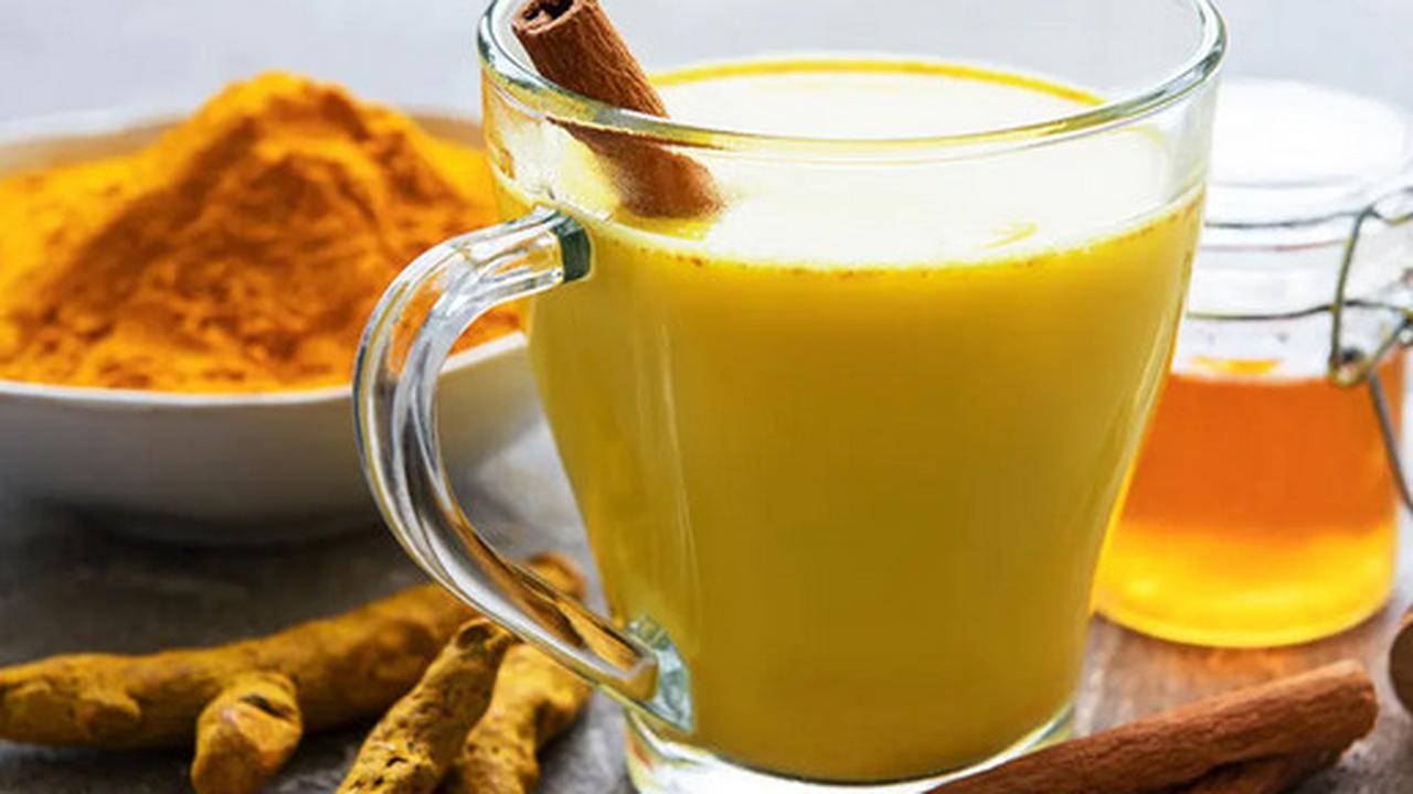 9. Resep Susu Kunyit<br>