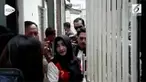 Roro Fitria nampak mengenakan hijab jelang pembacaan putusan sidang kasus narkoba yang ia hadapi.