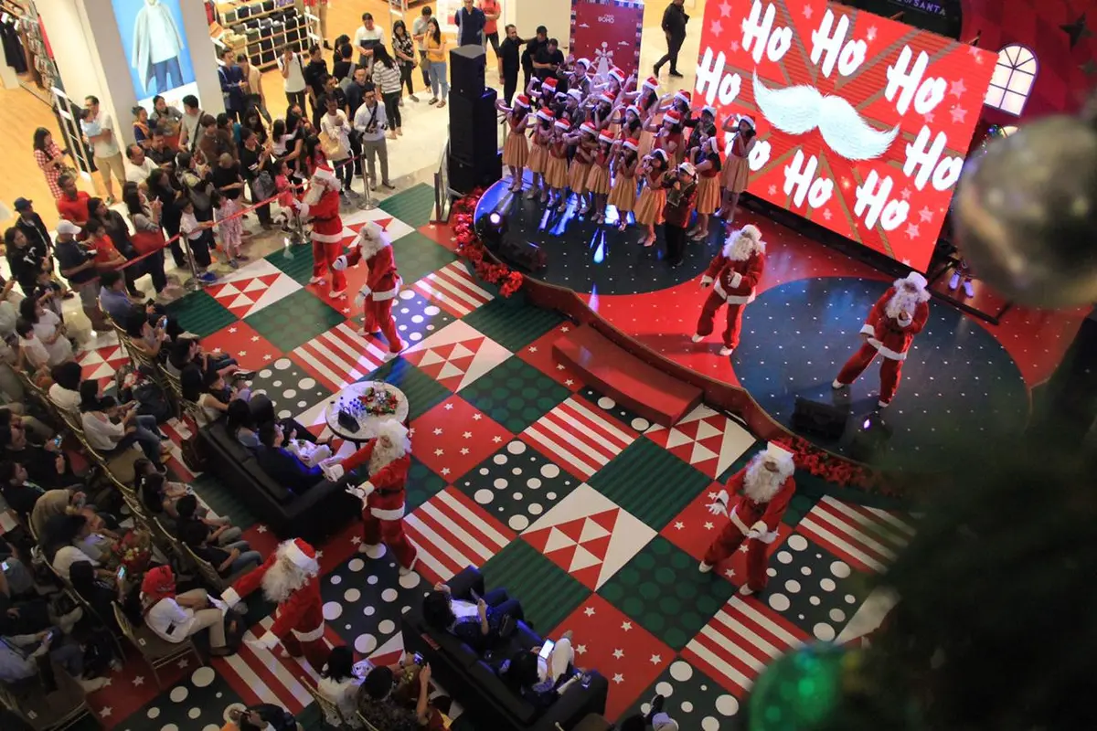 House of Santa Neo Soho Mall