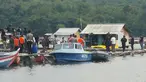 Tim Densus 88 Antiteror menggerebek persembunyian terduga teroris di Waduk Jatiluhur, Purwakarta, Jawa Barat, Minggu (25/12). (Foto: Istimewa)