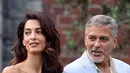 Baru-baru ini George Clooney disiarkan marah-marah karena foto anak kembarnya bocor dan dijadikan sampul sebuah majalah. Tidak hanya itu, foto keluarganya juga pun bocor ke hadapan publik. (Instagram/amalclooney)