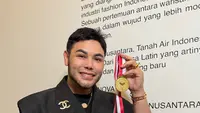 Ivan Gunawan Raih Rekor MURI Lewat Nusanova 2.0 Sekar Jagat, Angkat Corak Batik Madura