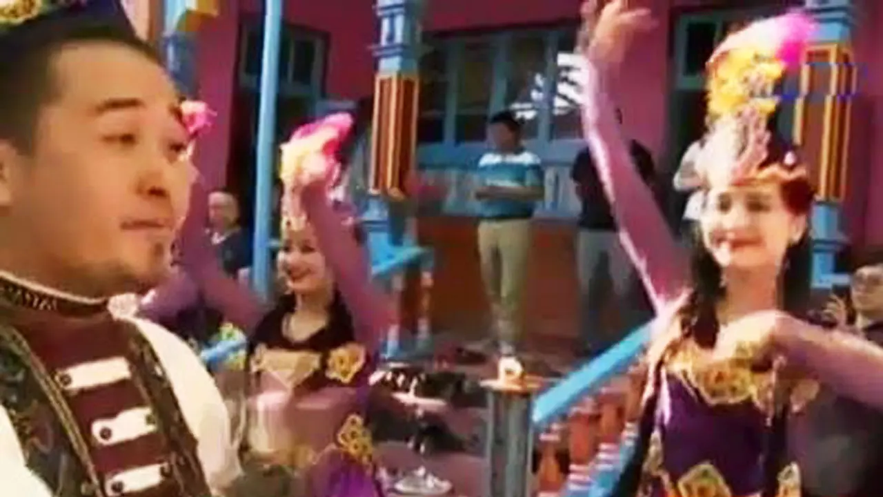 Seni tari Urumqi