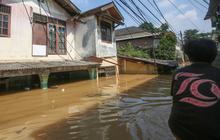 Total 53 RT di Jakarta Tergenang Banjir, Kelurahan Cawang Paling Parah Hampir 3 Meter