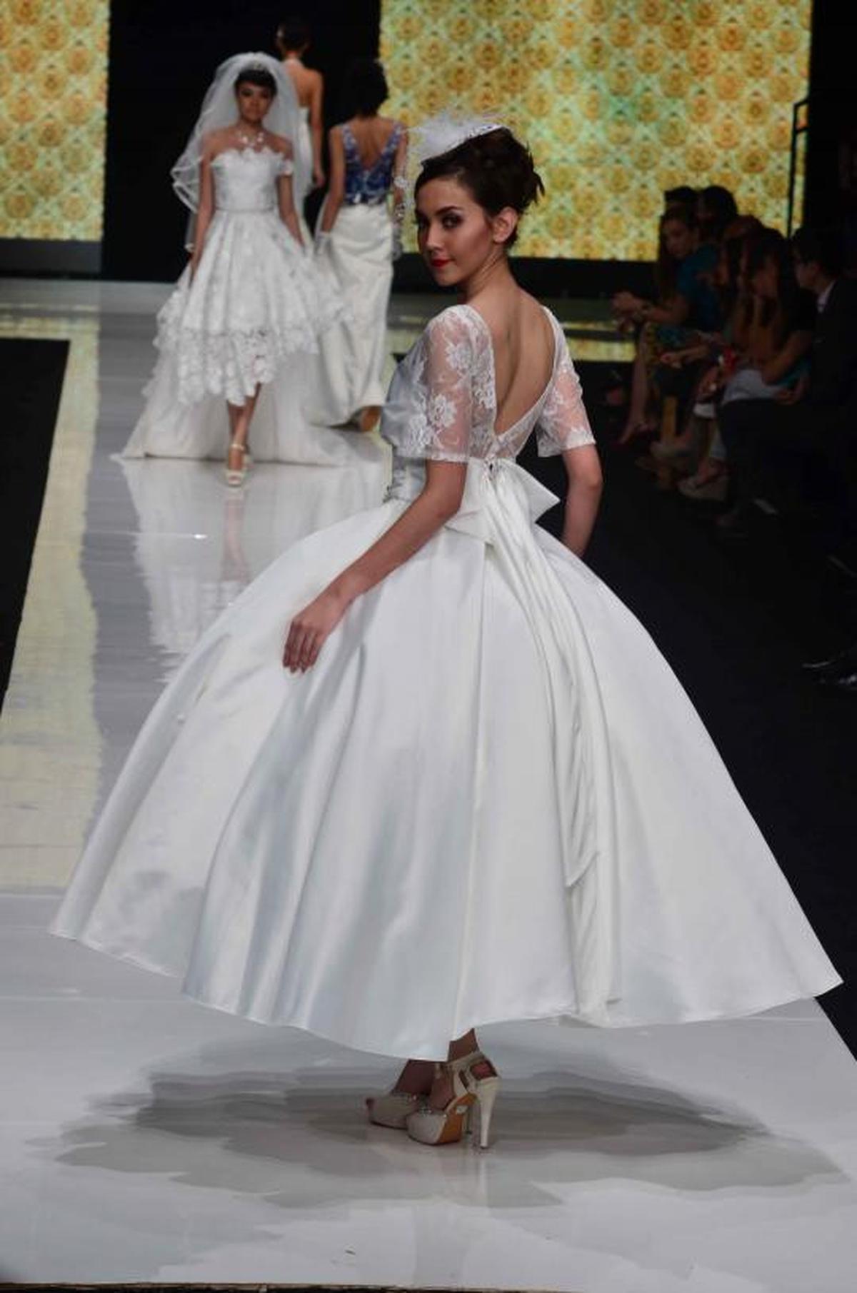 Puluhan model tampil di Jakarta Fashion Week 2013