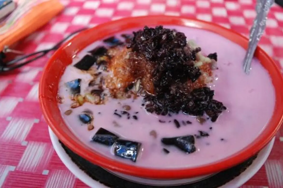 Es tebak khas Ranah Minang. (ist)