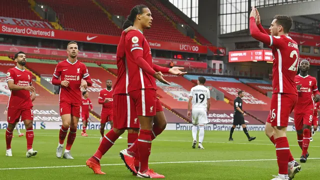 Mohamed Salah Hattrick, Liverpool Susah Payah Taklukkan Leeds United