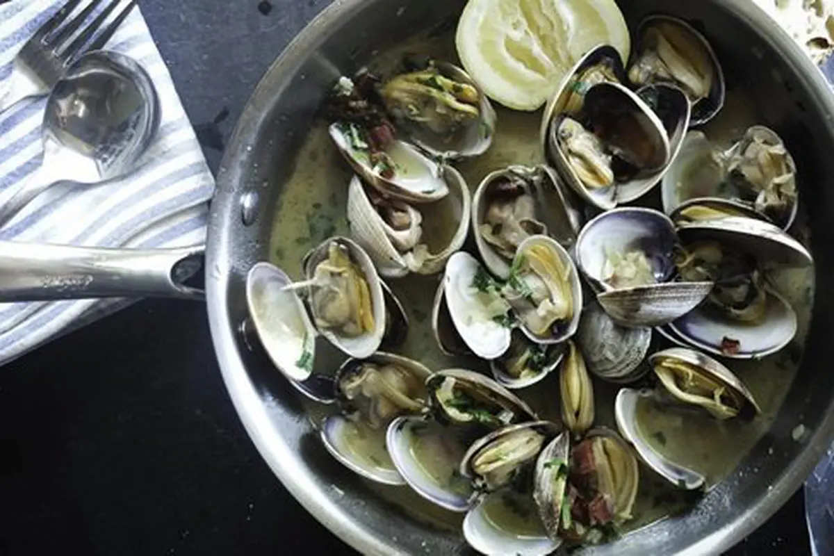 Makanan berbahaya/copyright Unsplash.com/Adrien Sala