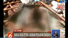 Di salah satu bangunan rumah yang runtuh ditemukan empat jenazah satu keluarga.