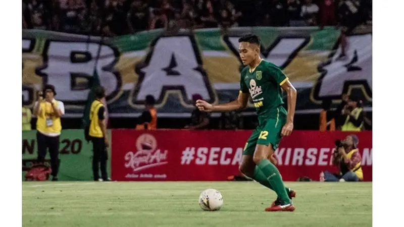 5 Gaya Rizky Ridho di Luar Lapangan, Bek Muda Persebaya Surabaya