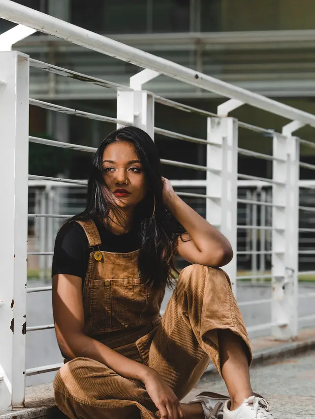 ilustrasi pilihan warna baju/Cxpturing Souls/pexels