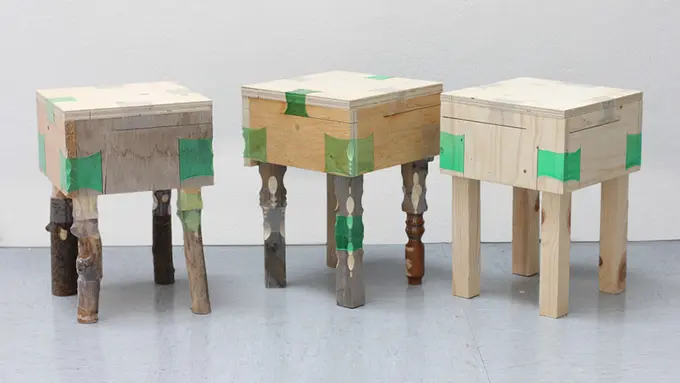 [Bintang] Tak Ada Paku, Wanita Ini Pakai Botol Plastik untuk Bikin Furnitur