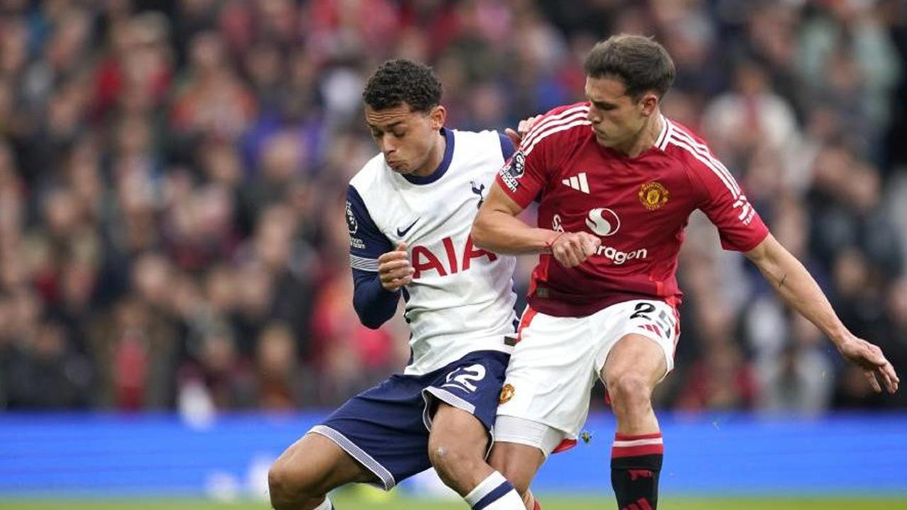 Link Live Streaming Tottenham vs Manchester United - Premier League/Liga Inggris