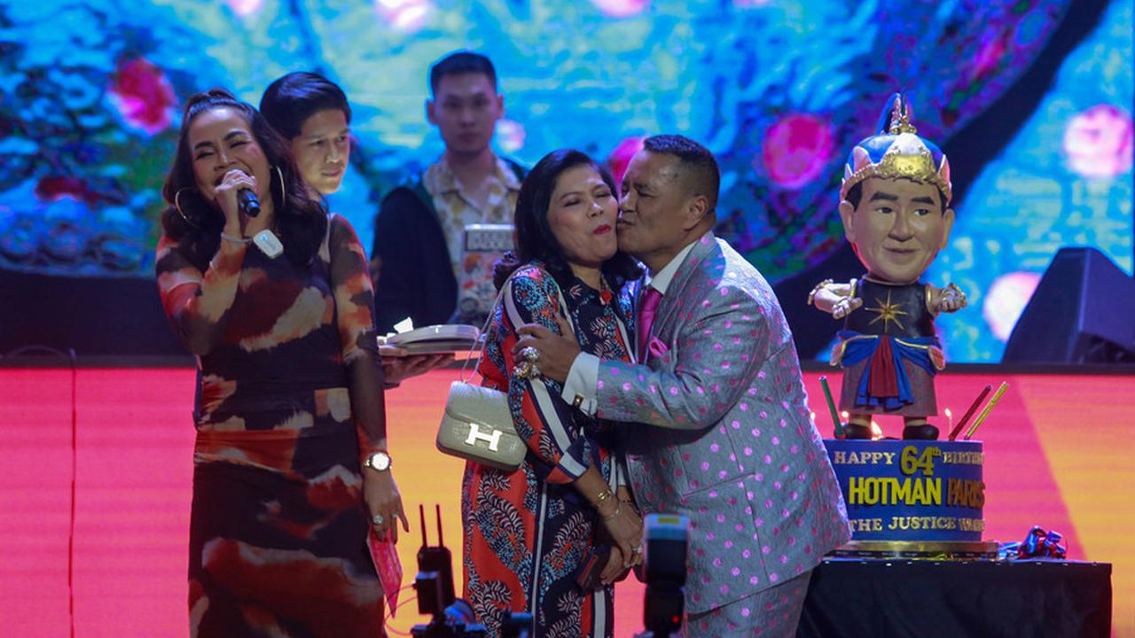 Hotman mengundang 1.000 anak disabilitas sebagai inspirasi, memotivasi mereka untuk meraih sukses, bahkan dengan keterbatasan fisik.