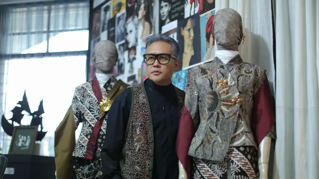 Deden Siswanto, Desainer Asal Bandung. [Adrian Putra/Fimela]