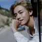 V BTS dalam video klip Slow Dancing. (YouTube/HYBE LABELS)