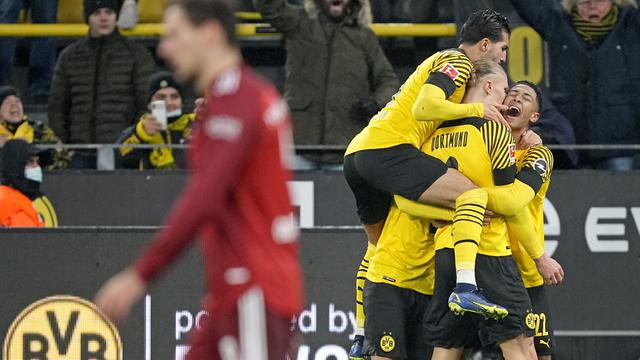 Foto: Gagal Raih Ballon d'Or, Robert Lewandowski Tetap Trengginas Bawa Bayern Munchen Jinakkan Borussia Dortmund