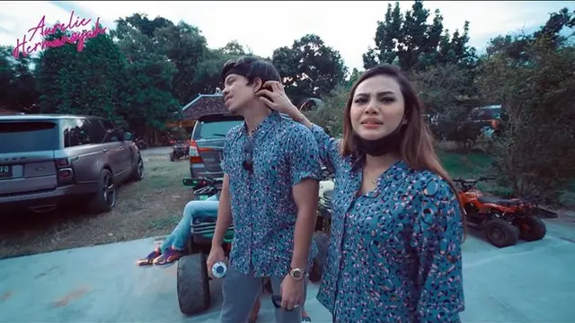 Momen Atta Halilintar dan Aurel Hermansyah Naik ATV di Jogja
