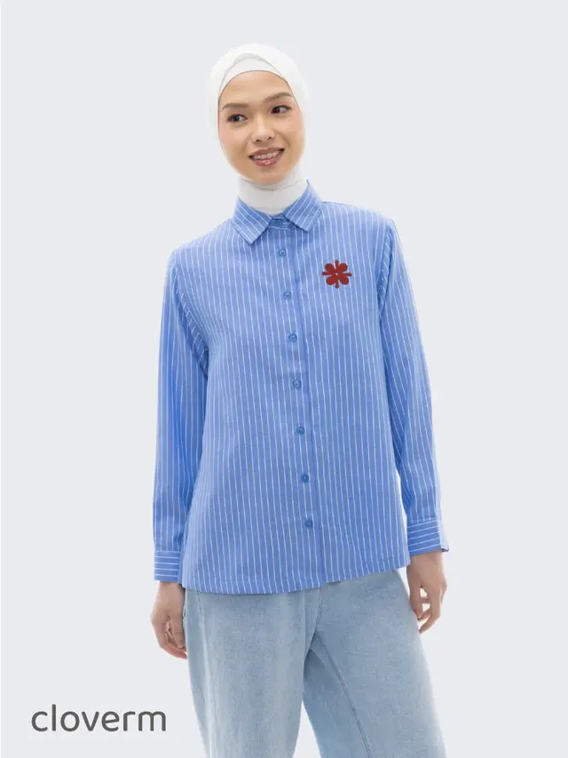 Dulu Identik dengan Baju Kerja Pria, Kemeja Biru Button-Down Jadi Ikon Fashion Masa Kini