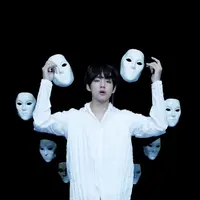V BTS di comeback trailer Singularity (Foto: YouTube/ibighit)