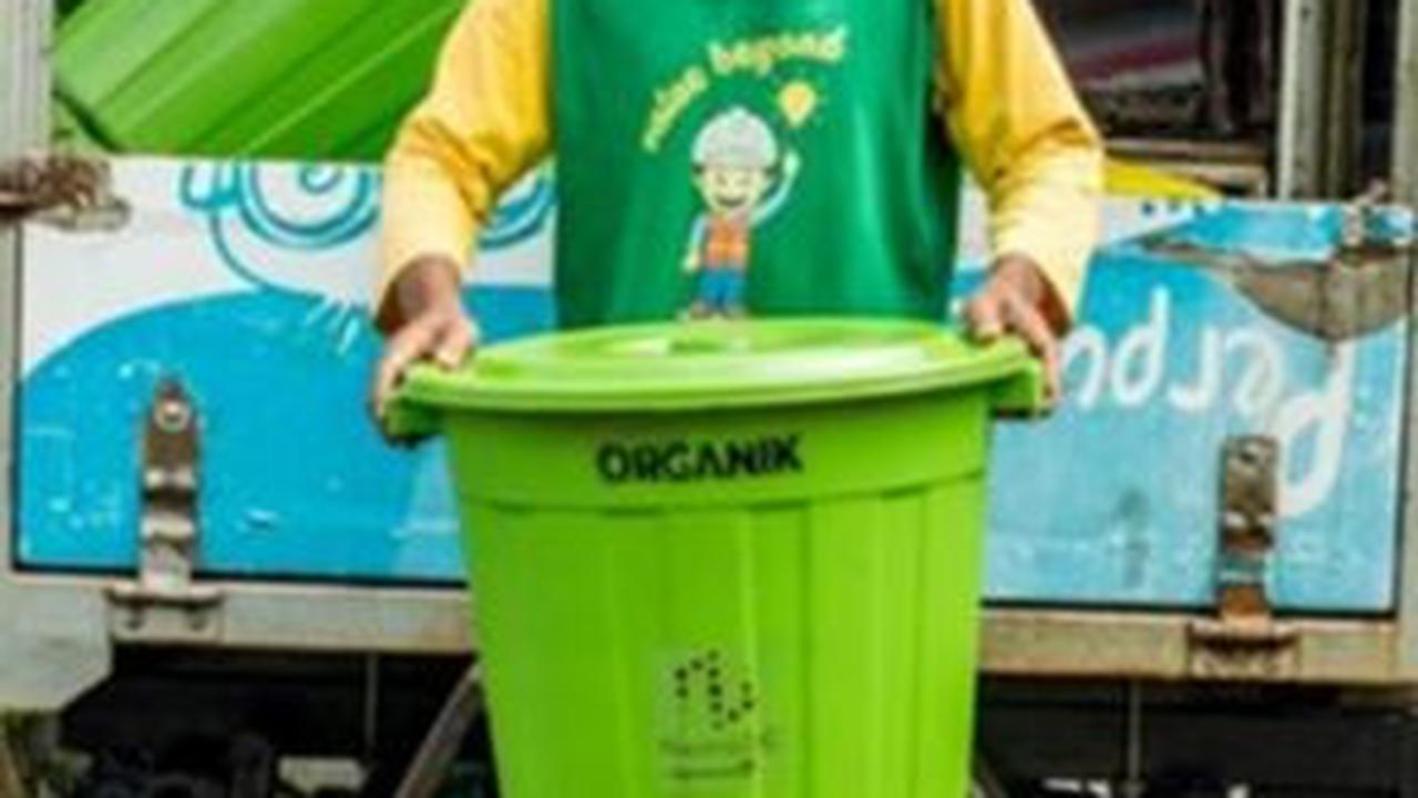 HUT ke-2, NeutraDC Fasilitasi Pengelolaan Sampah untuk Warga Desa Jambidan