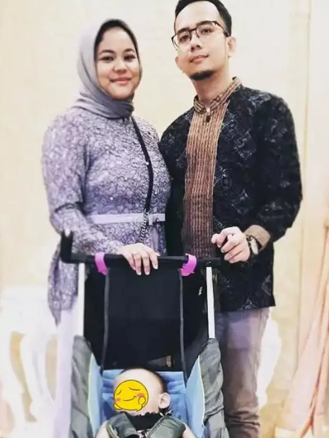 Diva Nadia bersama pasangan (Instagram/@divanadia)