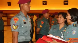 Citizen6, Surabaya: Dari jumlah tersebut, 37 orang diantarnya perwira pertama berpangkat Lettu hingga Kapten, sedangkan 111 orang sisanya adalah bintara multi Korps. (Pengirim: Penkobangdikal)