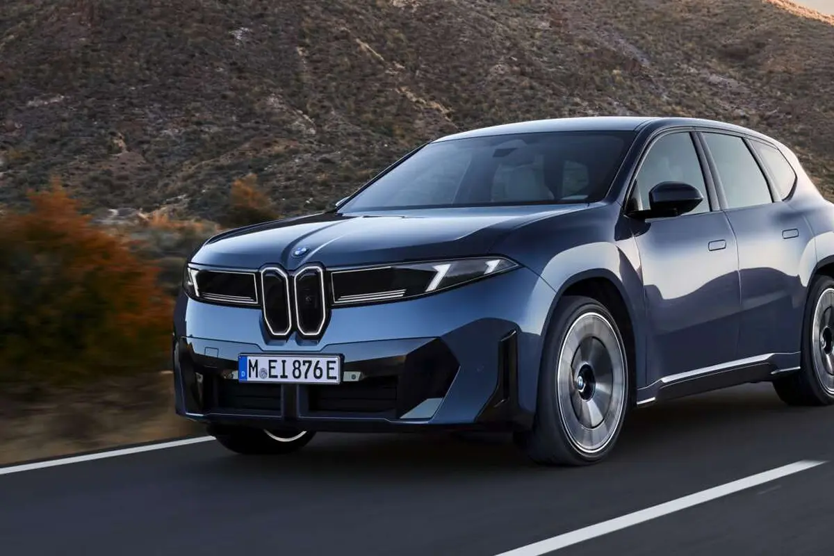 BMW iX3 2026 hadir sebagai SUV listrik pertama keluarga Neue Klasse dengan desain modern dan futuristi (BMW)