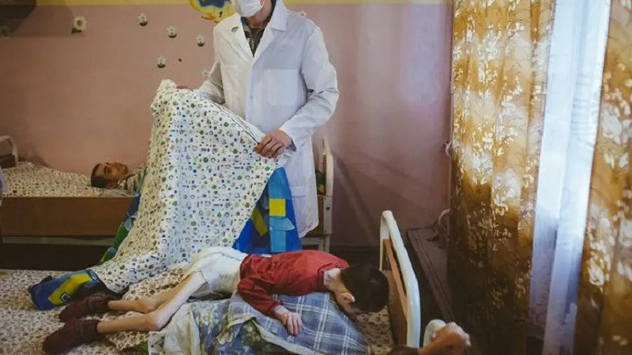 Nyaris 100 anak dan remaja di sebuah panti asuhan di Belarusia ditemukan dalam kondisi di ambang kelaparan