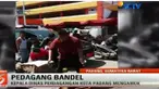Endrizal mengamuk lantaran kesal kendaraannya tidak bisa melintasi Jalan Sandang Pangan. 