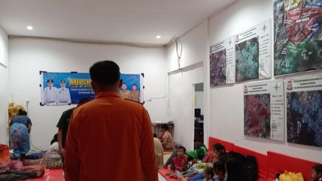 Puluhan Warga Mengungsi Akibat Banjir Makassar di Biringkanaya, BPBD Bergerak Cepat