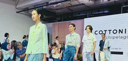 Sebagai lini khusus dari COTTONINK yang fokus pada pakaian kasual dengan sentuhan wastra Nusantara, COTTONINK Archipelago menghadirkan koleksi yang terinspirasi dari motif wajik khas tenun Jepara. Motif tersebut dieksplorasi melalui teknik embroidery dan weaving yang menjadi ciri khas Archipelago selama ini.  (foto/dok: fimela.com/sitinurarisha)