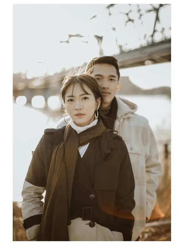 Tampil Mesra, Ini 7 Potret Prewedding Jonatan Christie dan Shanju Eks JKT 48