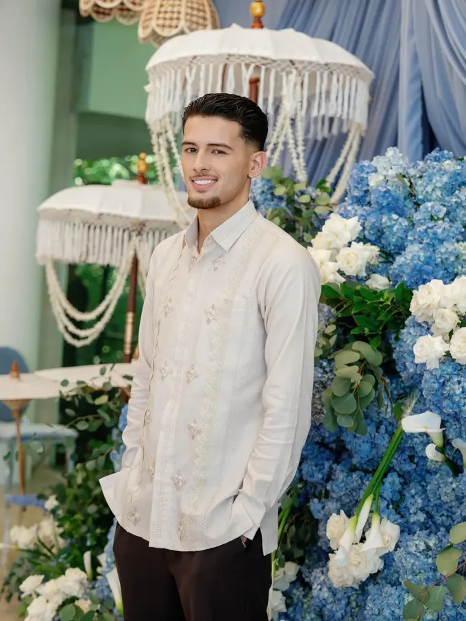 Pesona Justin Hubner saat Pengajian dan Siraman Jadi Sorotan, Tampil Gagah dalam Baju Koko hingga Beskap Jawa