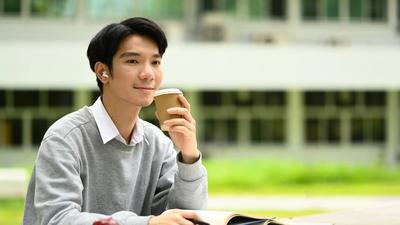 Tak Punya Banyak Waktu? Begini Cara Pria Aktif Menjaga Grooming Tetap Simpel