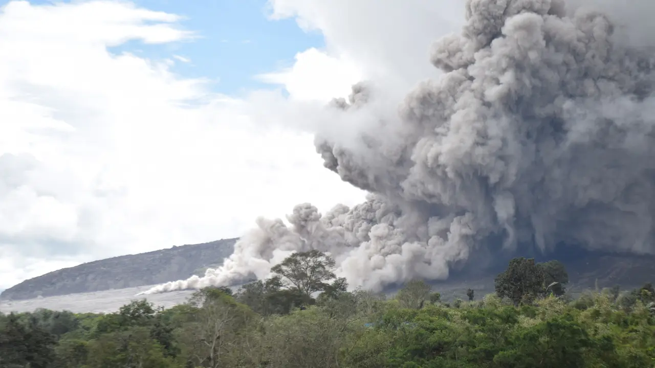 20161101-Gunung-Sinabung-Sumatera-AFP-Photo