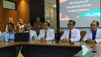 Konferensi pers di Rumah Sakit Universitas Airlangga (RSUA) pada Rabu (11/3/2020). (Foto: Liputan6.com/Dian Kurniawan)