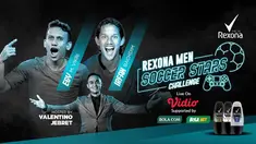 Egy Maulana Vikri menghadapi Irfan Bachdim pada episode 3 Rexona Men Soccer Stars Challenge, Jumat (22/5/2020). (Bola.com / Dody Iryawan)