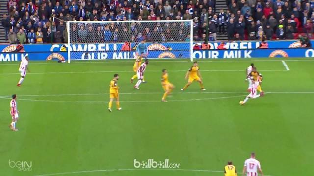 Dua gol indah tercipta pada laga antara Stoke City Vs Brighton Hove meski berakhir 1-1. This video is presented by Ballball.