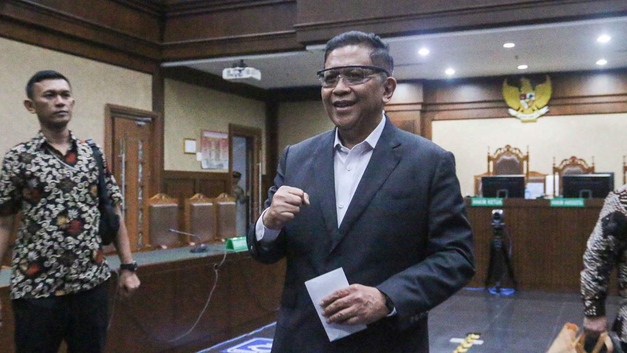 FOTO: Hasto Kristiyanto Divonis 3,5 Tahun Penjara Terkait Kasus Harun Masiku