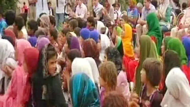 Sirkus Sederhana di Afghanistan Sukses Hibur Anak-anak