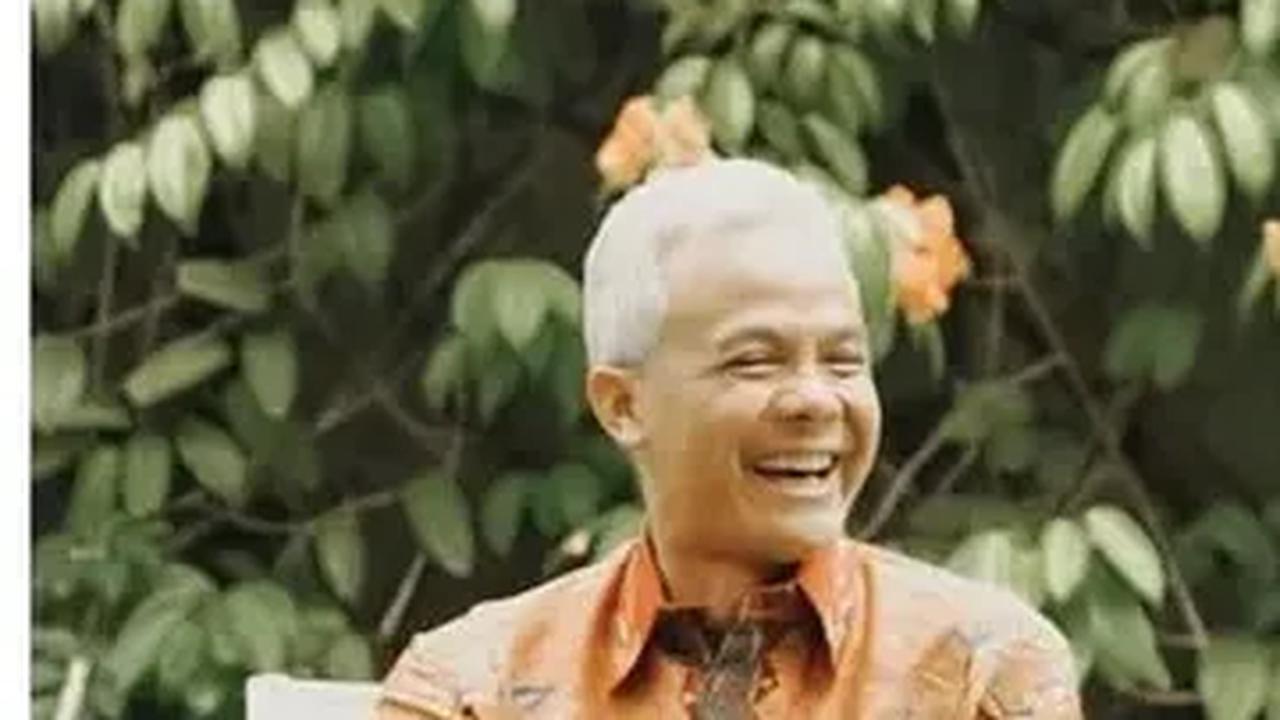 VIDEO: Sekjen PKS Sebut Wajar Ganjar Muncul di Azan "Namanya Usaha Dalam Politik"